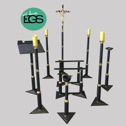 Capela Alumínio Triangular Lacada – Crocodilo Preto com Ouro